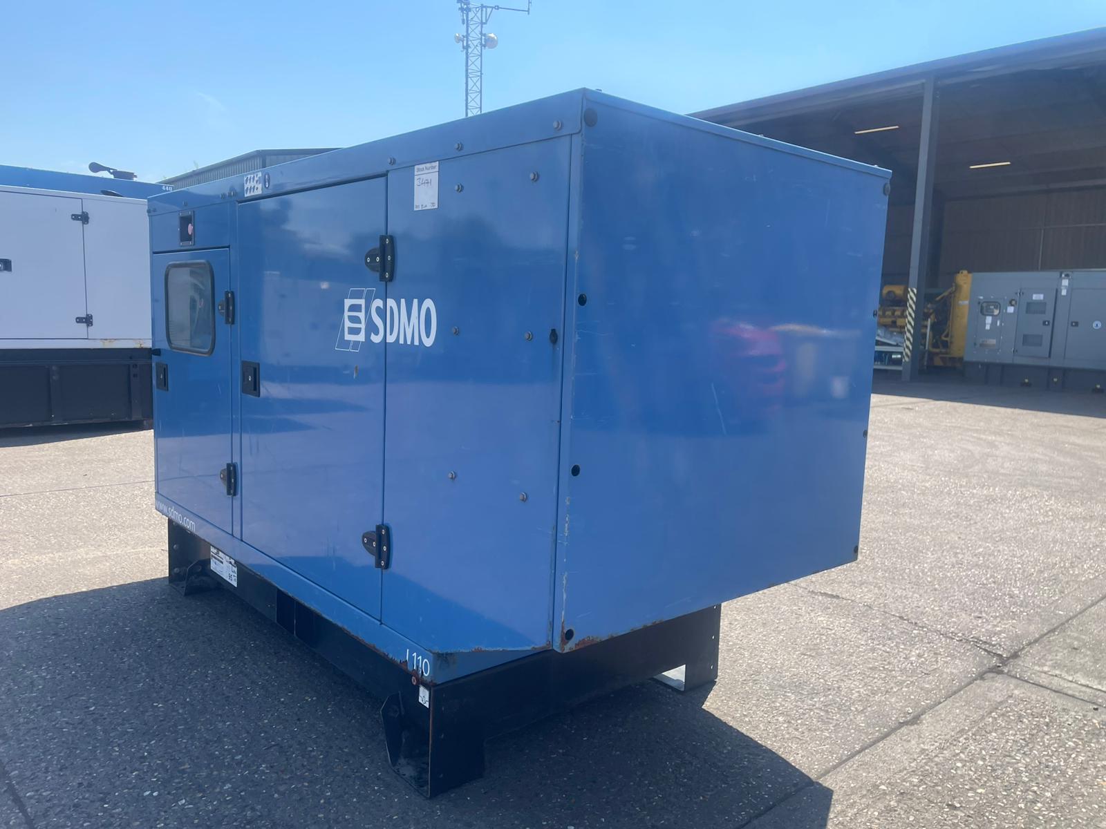 110kVA SDMO J110K John Deere 4045HF120 Canopied Used Generator