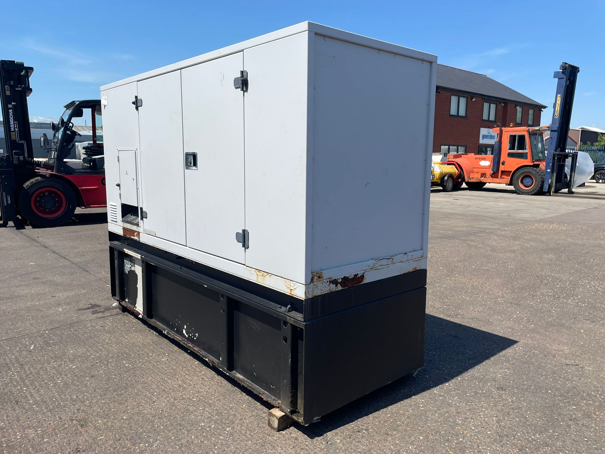 110kVA SDMO JS100 John Deere 4045HF150 Canopied Used Generator