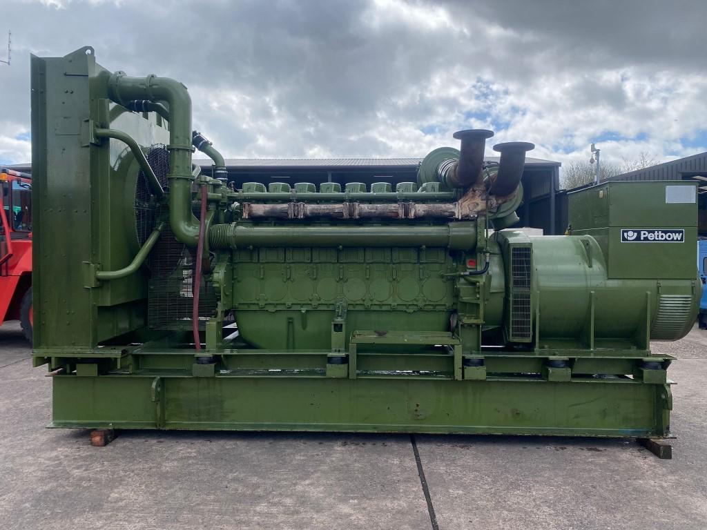 940KVA Petbow Dorman used generator