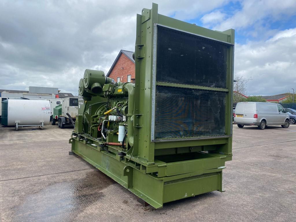 940KVA Petbow Dorman used generator