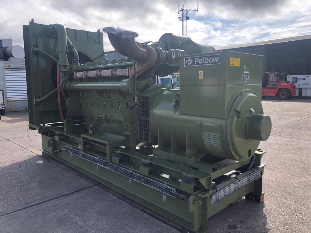 800KVA Petbow Dorman used generator