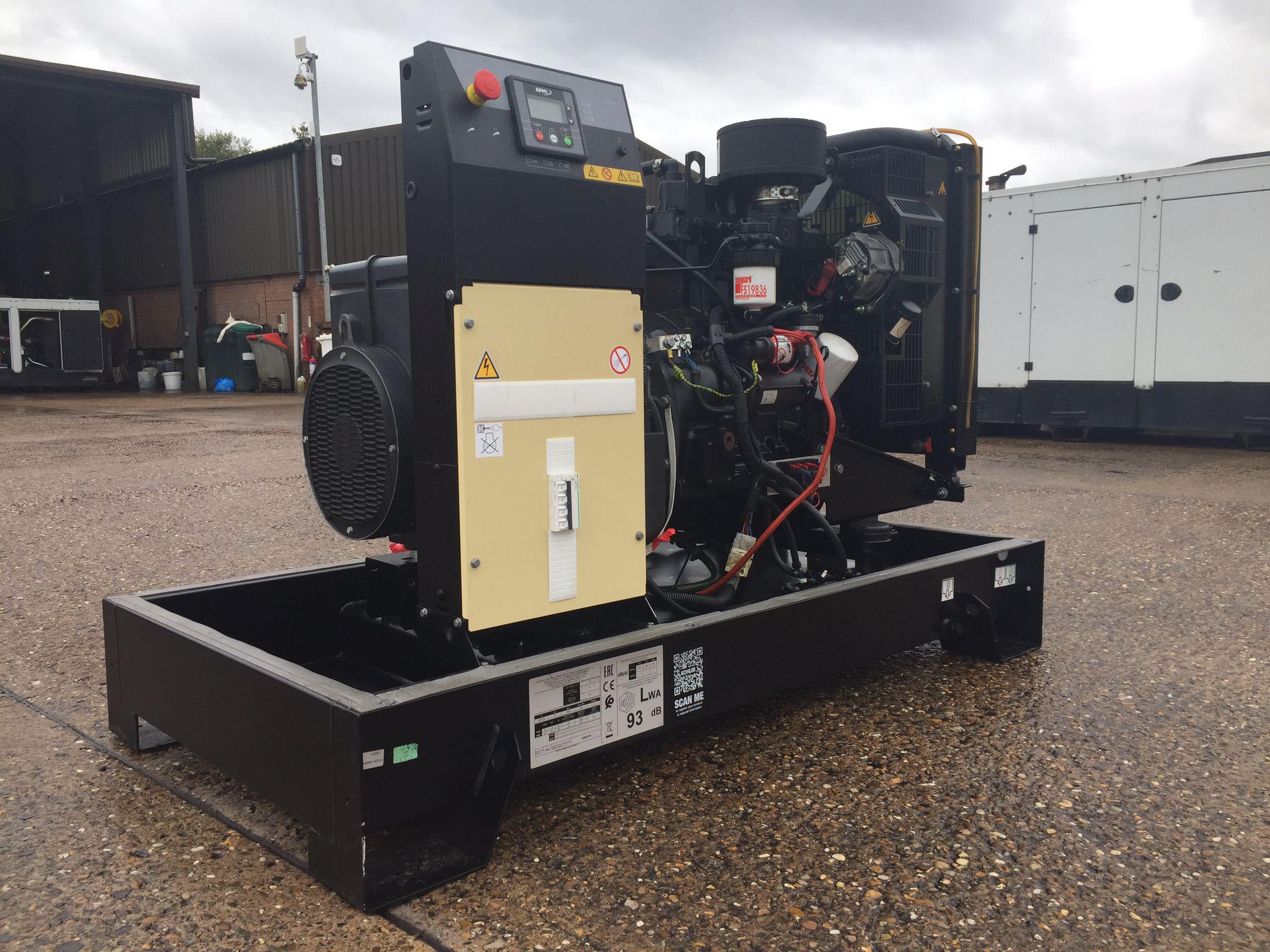 33kVA SDMO John Deere used generator