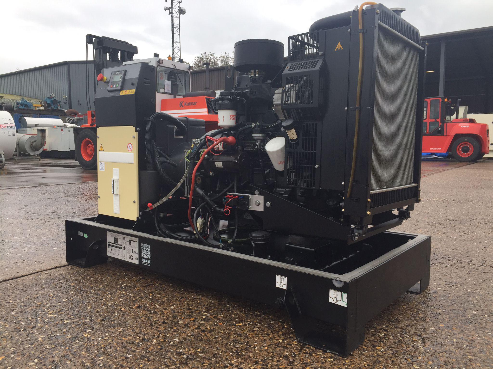 33kVA SDMO John Deere used generator