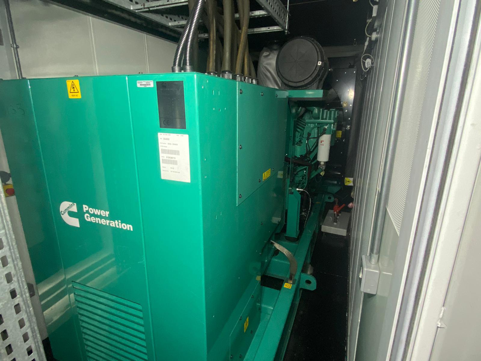 1100kVA ADE Cummins used generator (2/3)