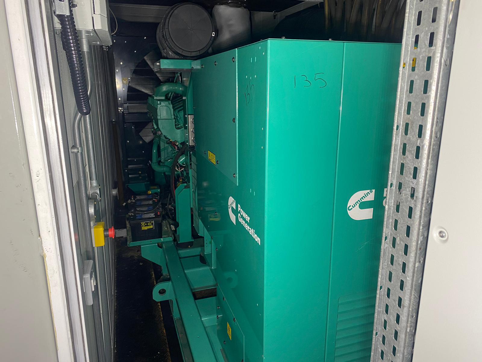 1100kVA ADE Cummins used generator (2/3)
