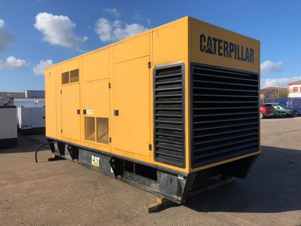 900kVA Caterpillar used generator