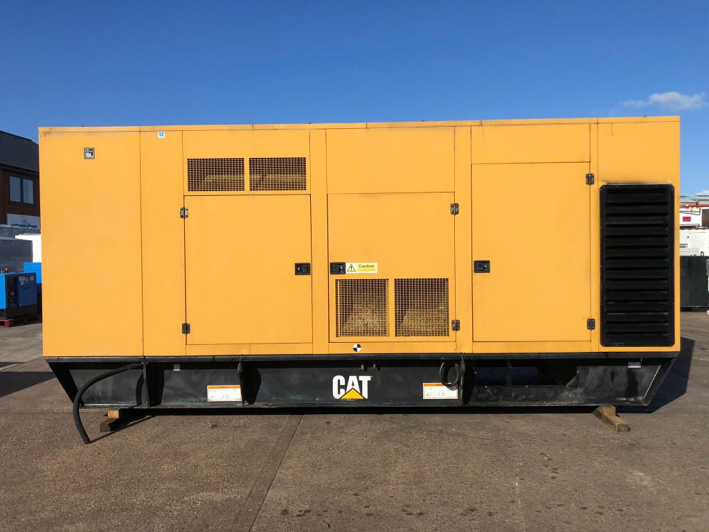 900kVA Caterpillar used generator