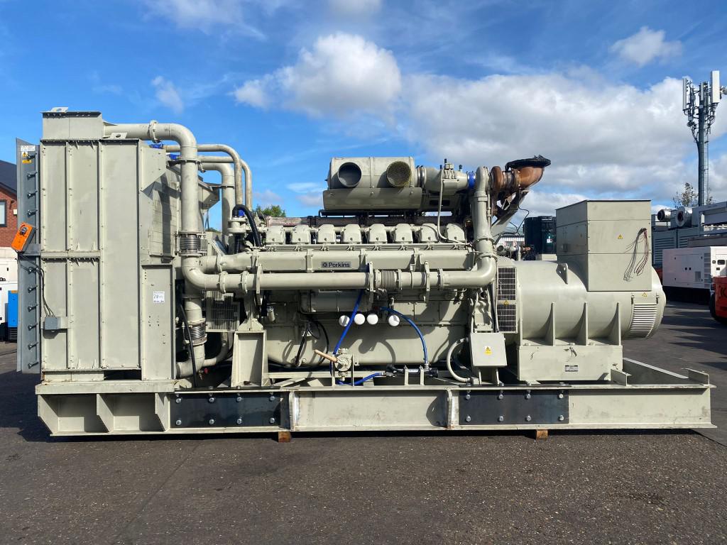 1925KVA Countryman Perkins used generator (2/2)
