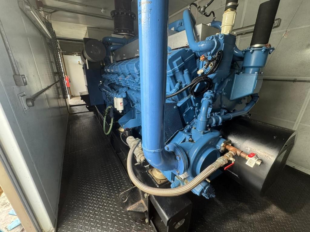 1900kVA SDMO Mitsubishi used generator (2/2)