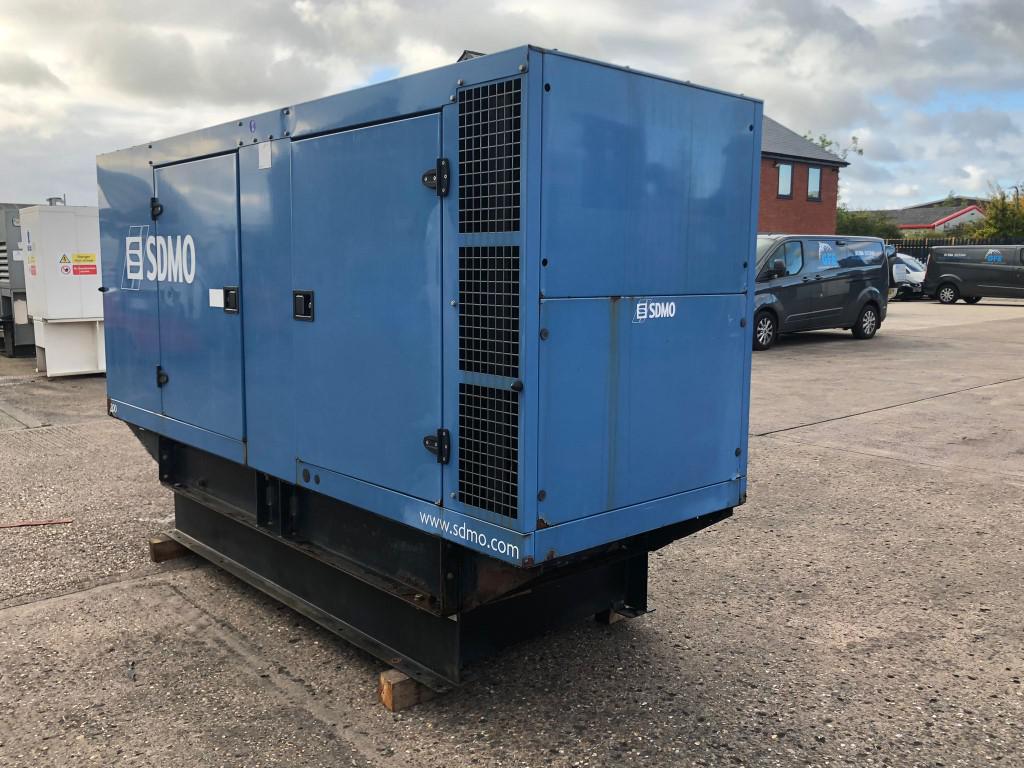 200kVA SDMO John Deere used generator