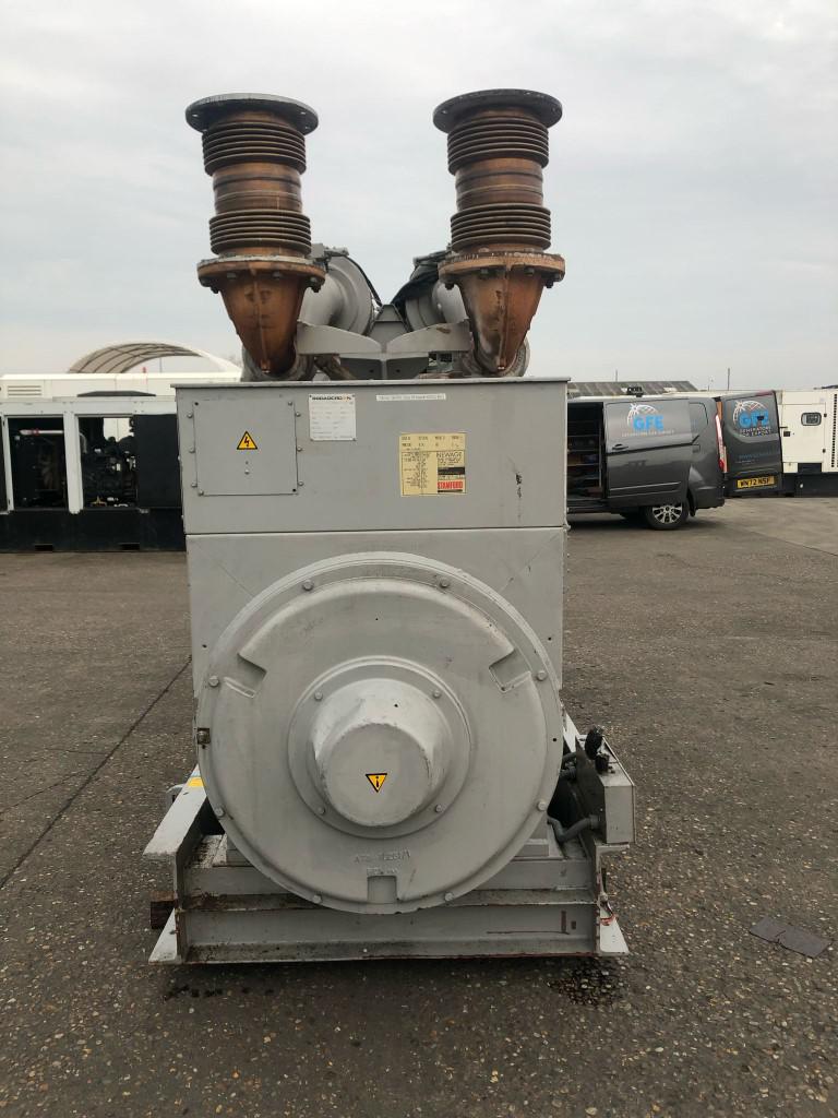 1315kVA Broadcrown Perkins used generator (2/3)