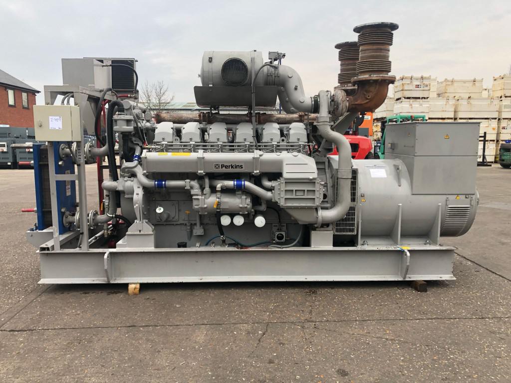 1315kVA Broadcrown Perkins used generator (2/3)