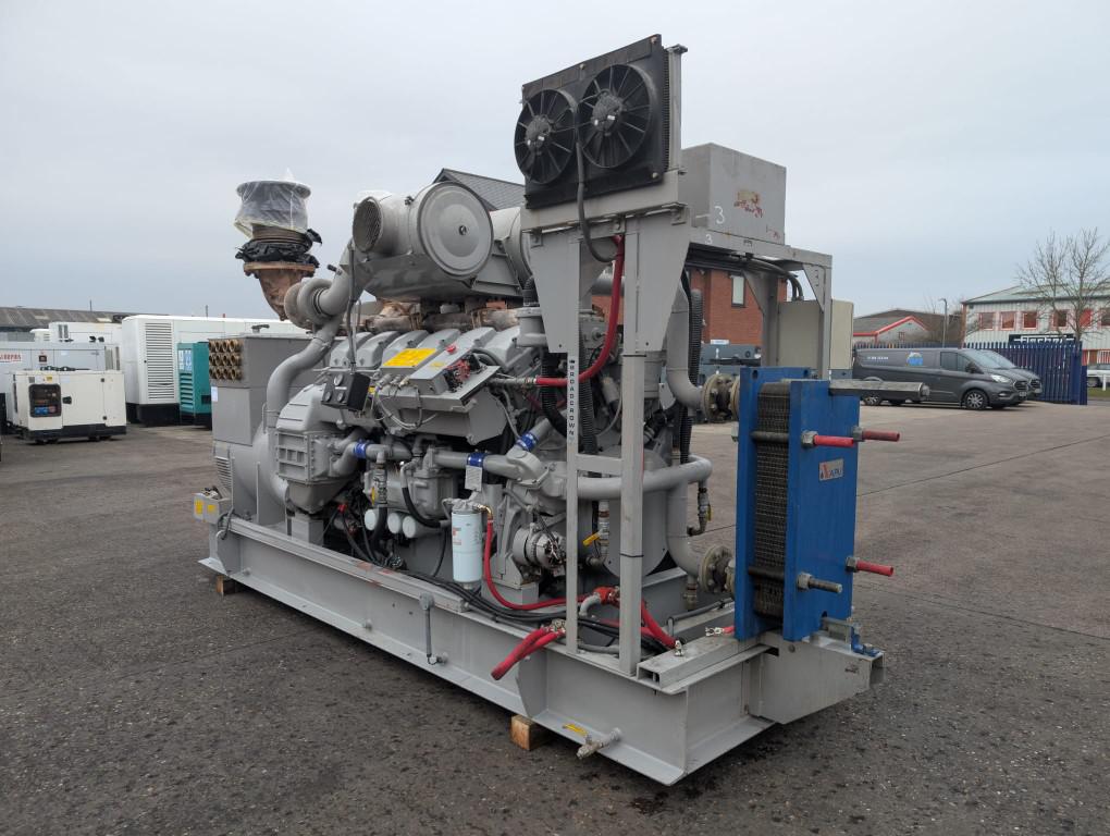 1315kVA Broadcrown Perkins used generator (3/3)