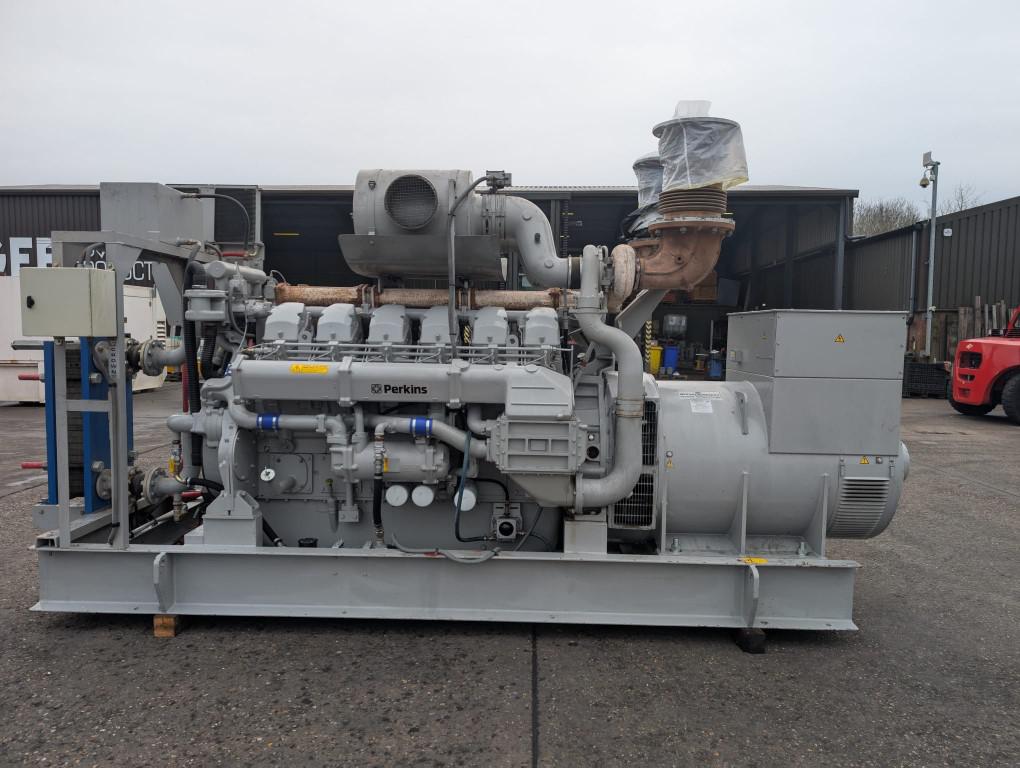 1315kVA Broadcrown Perkins used generator (3/3)