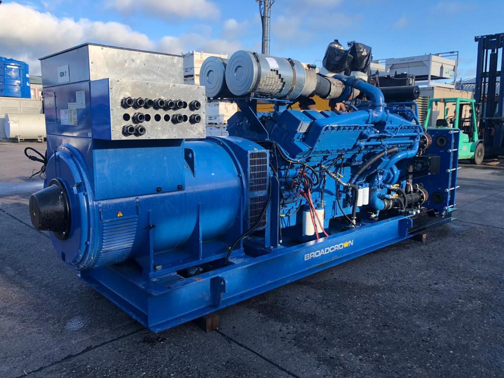 1320kVA Broadcrown Cummins used generator