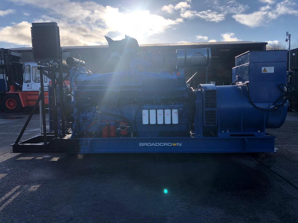 1320kVA Broadcrown Cummins used generator