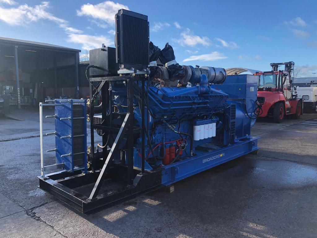 1320kVA Broadcrown Cummins used generator