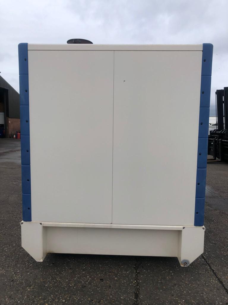 715kVA FG Wilson Perkins used generator
