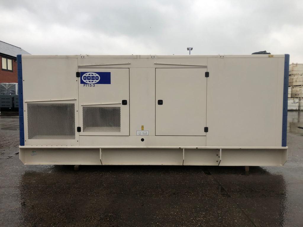 715kVA FG Wilson Perkins used generator
