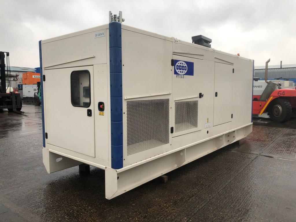715kVA FG Wilson Perkins used generator