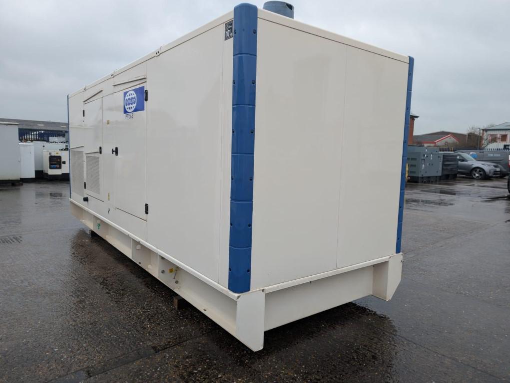 715kVA FG Wilson Perkins used generator