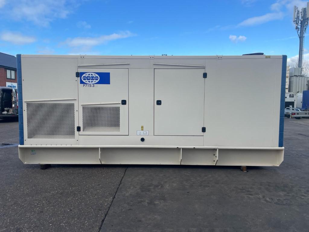 715kVA FG Wilson Perkins used generator