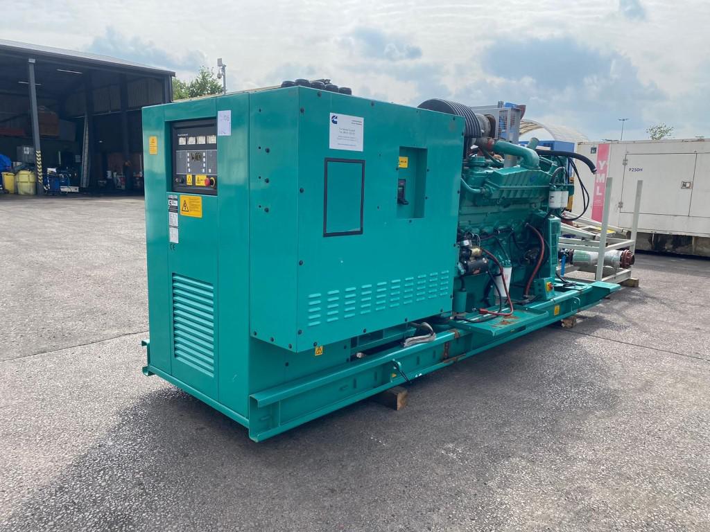 825kVA CPG Cummins used generator