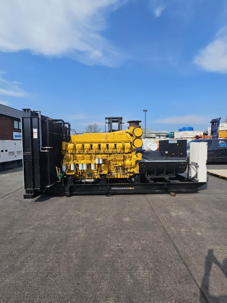 2200kVA Broadcrown  Mitsubishi used generator