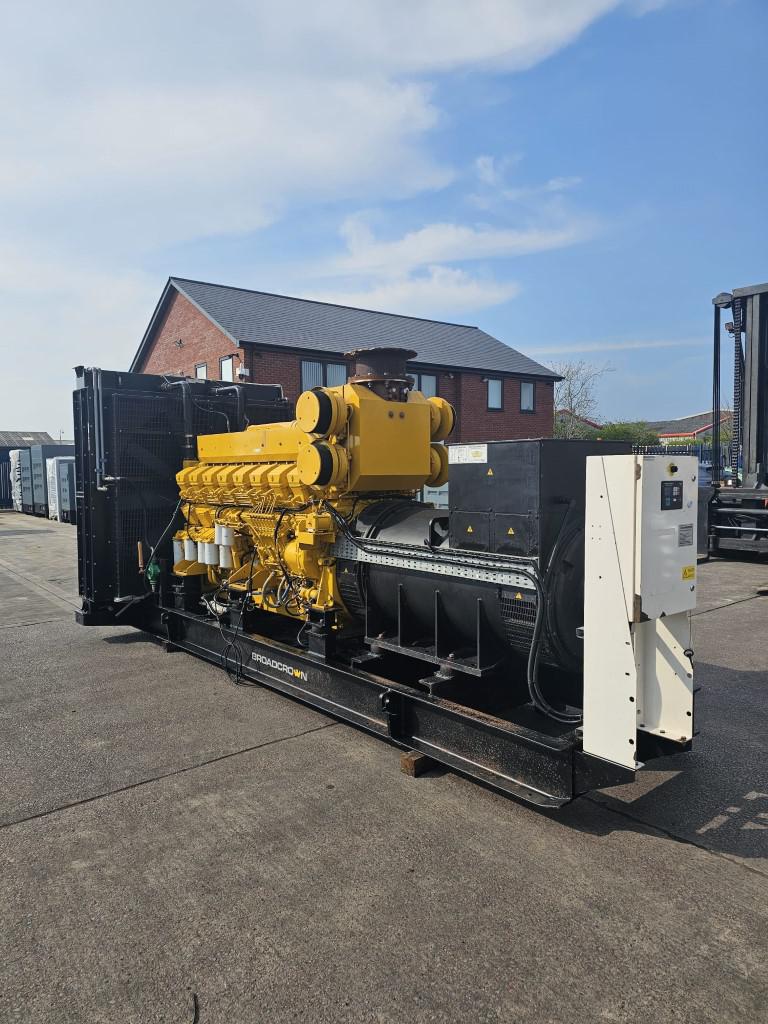 2200kVA Broadcrown  Mitsubishi used generator