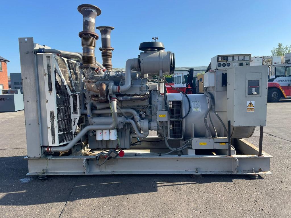 880kVA Broadcrown Perkins used generator