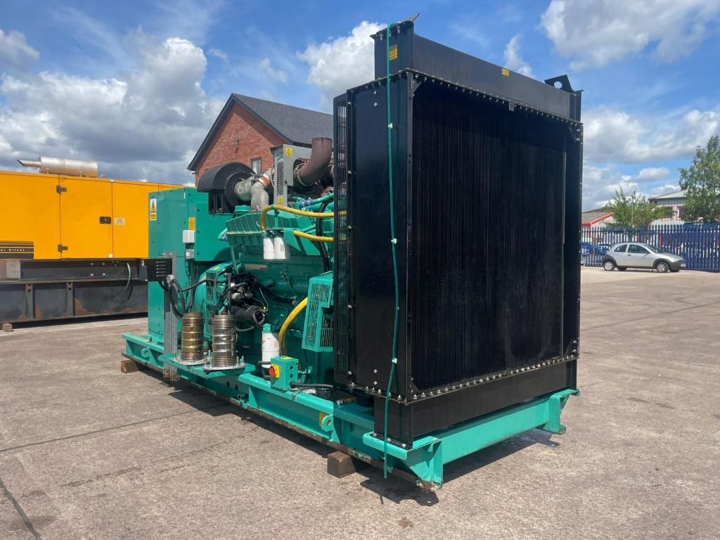 632kVA CPG Cummins used generator