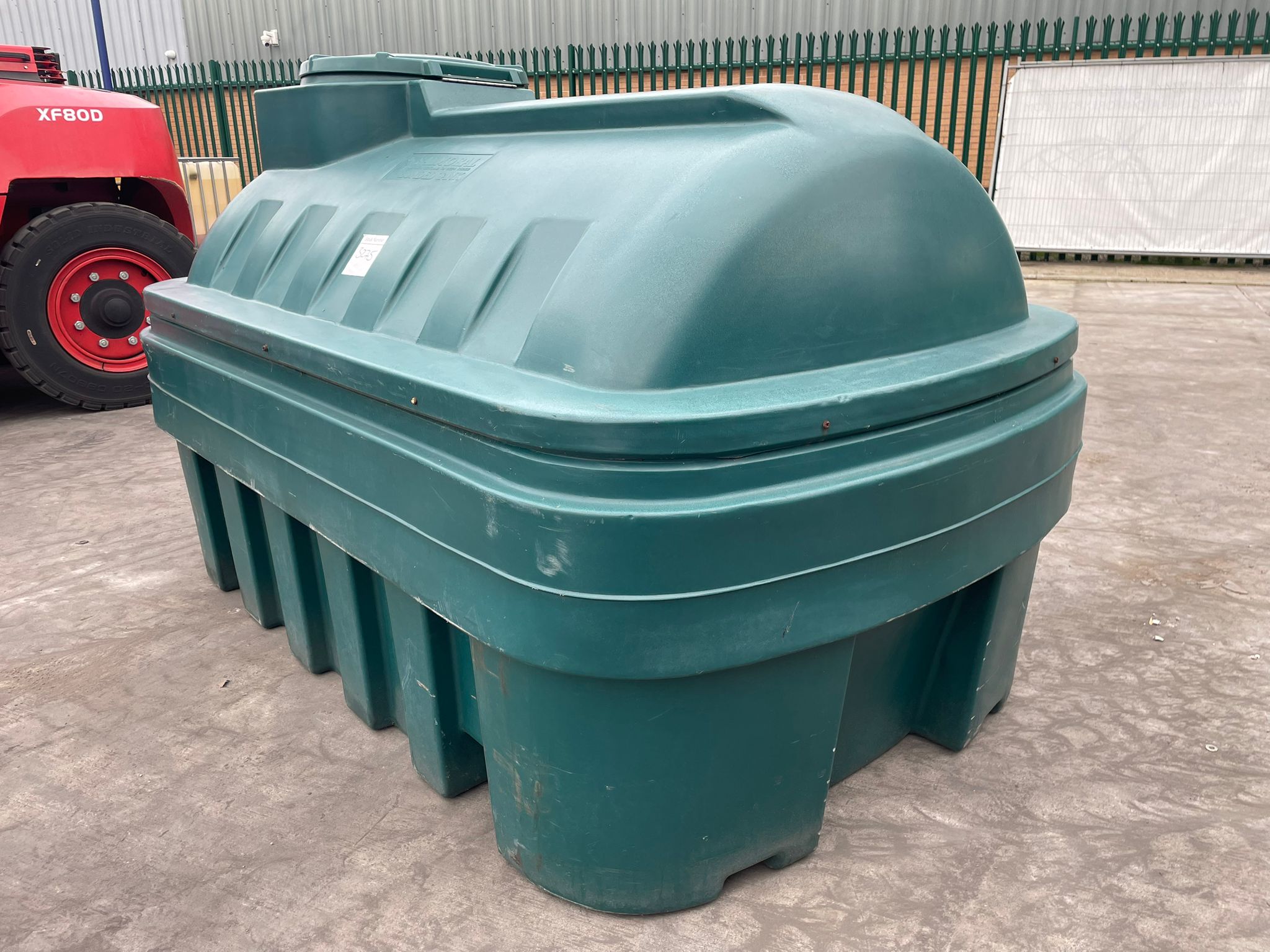 1135 Litre Balmoral Plastic Tank