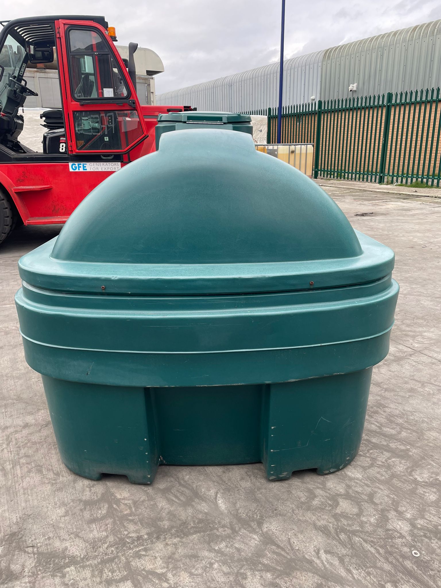 1135 Litre Balmoral Plastic Tank