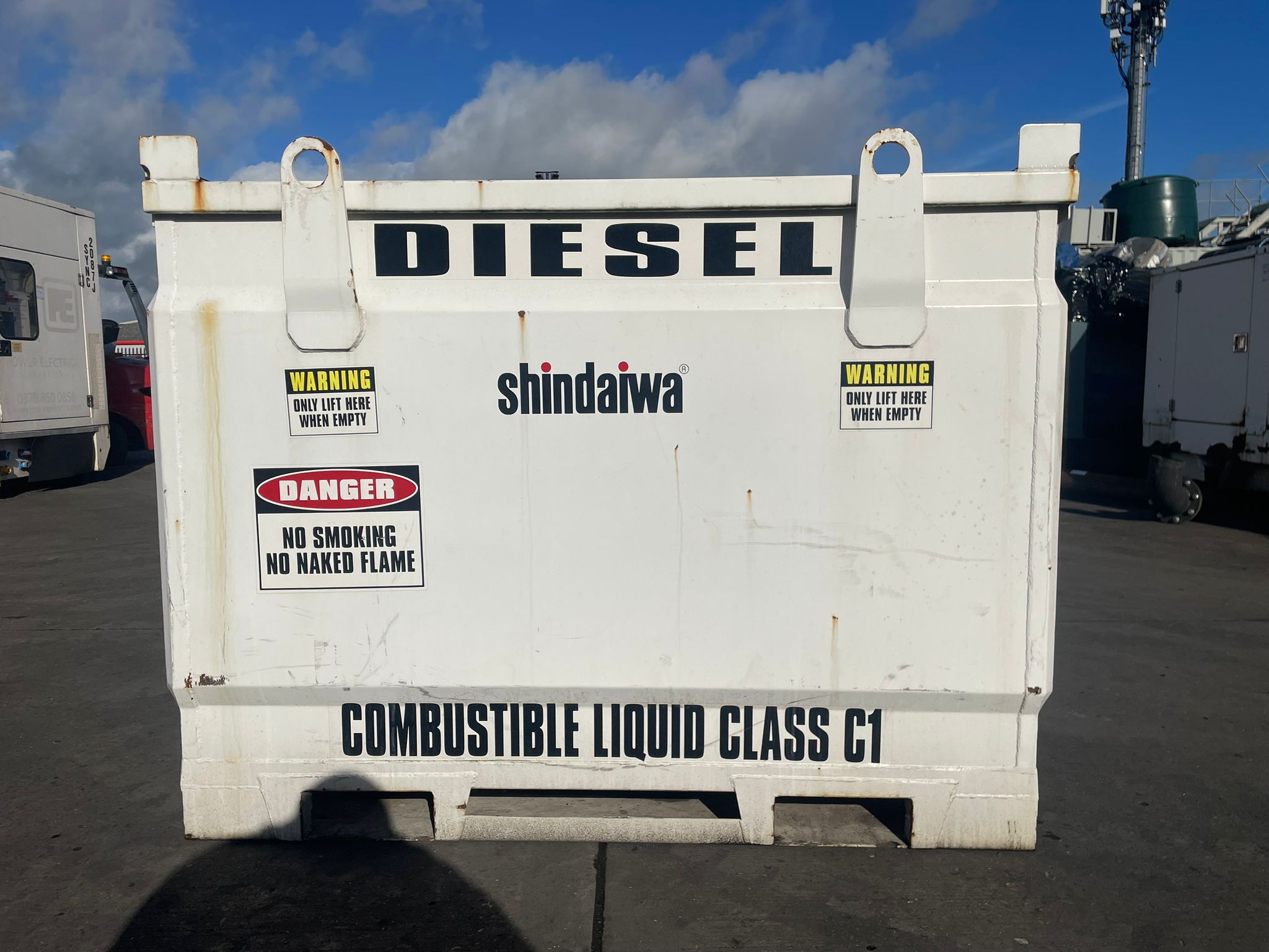 860 Litre Shindawa Bunded Fuel Tank