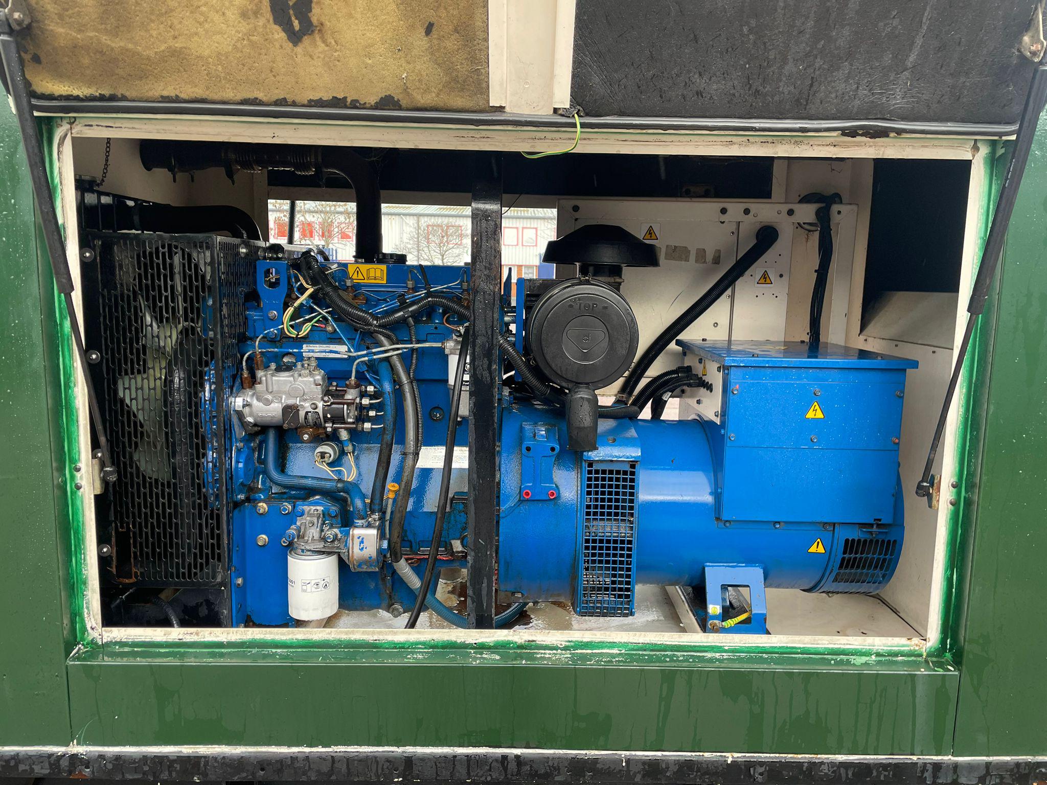 66kVA FG Wilson P60P1 Perkins 1004-4T Canopied Used Generator