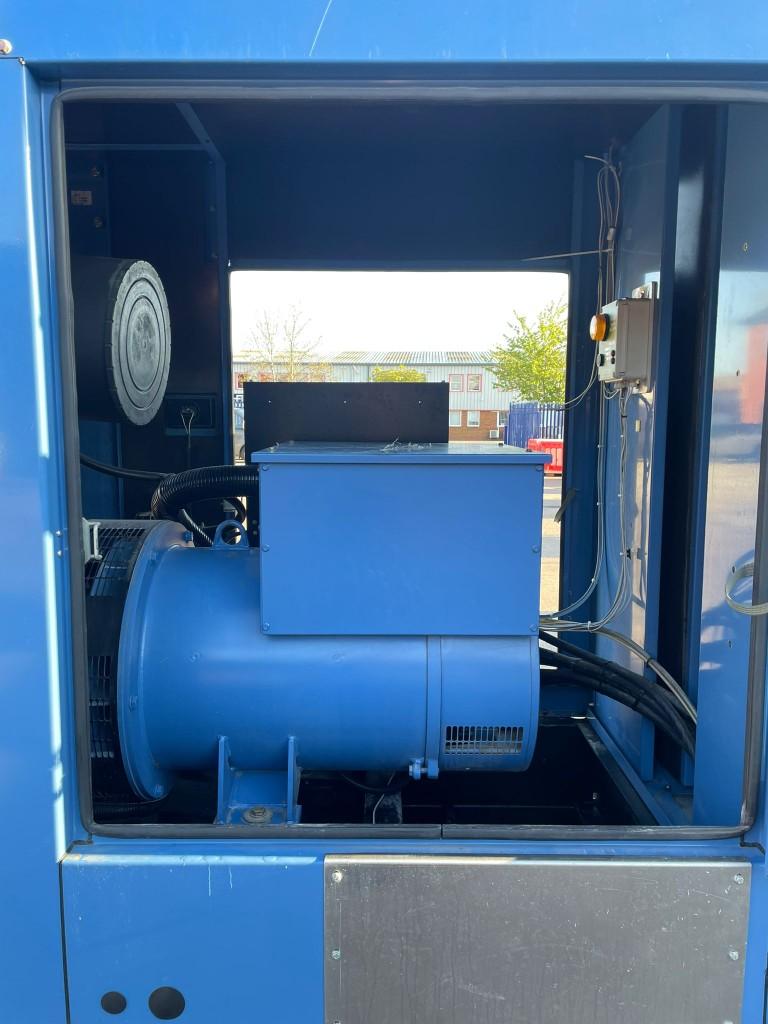 300kVA SDMO John Deere used generator