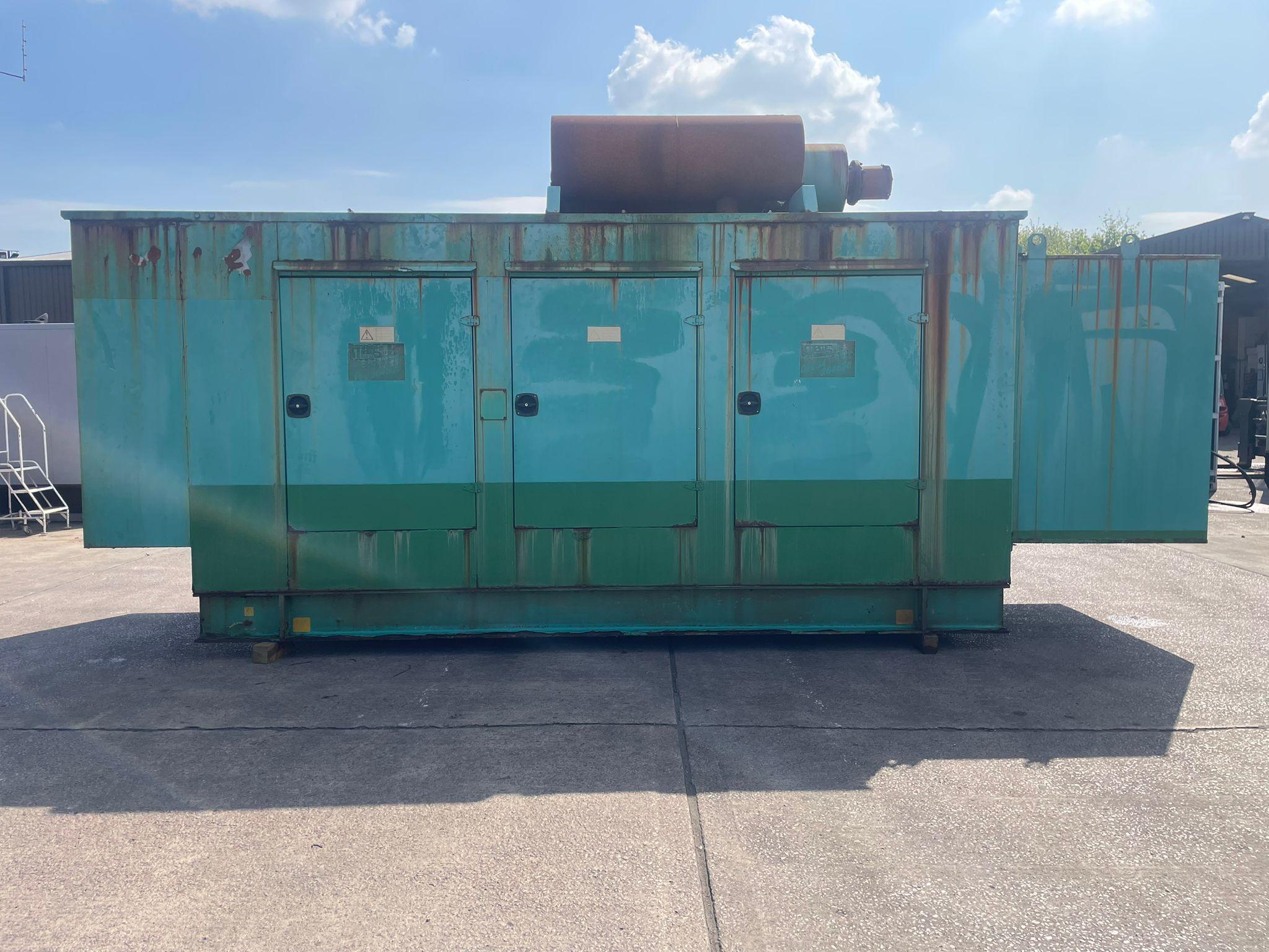 345kVA CPG AHCP300-5 Cummins NT885G6 Canopied Used Generator