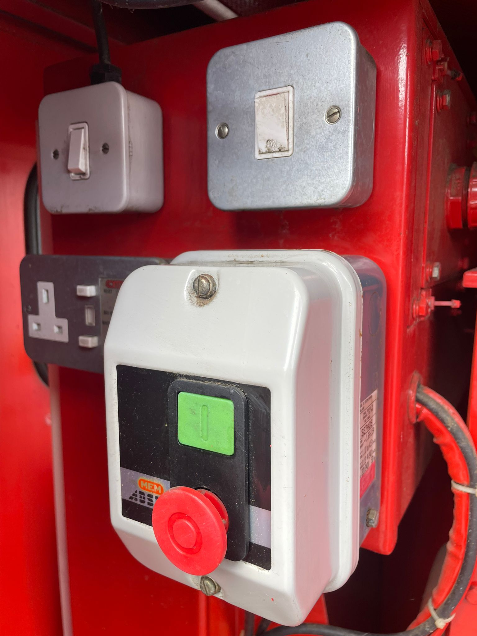 44kVA PETBOW AHFB32A IVECO 8041 I 05.55 Canopied Used Generator