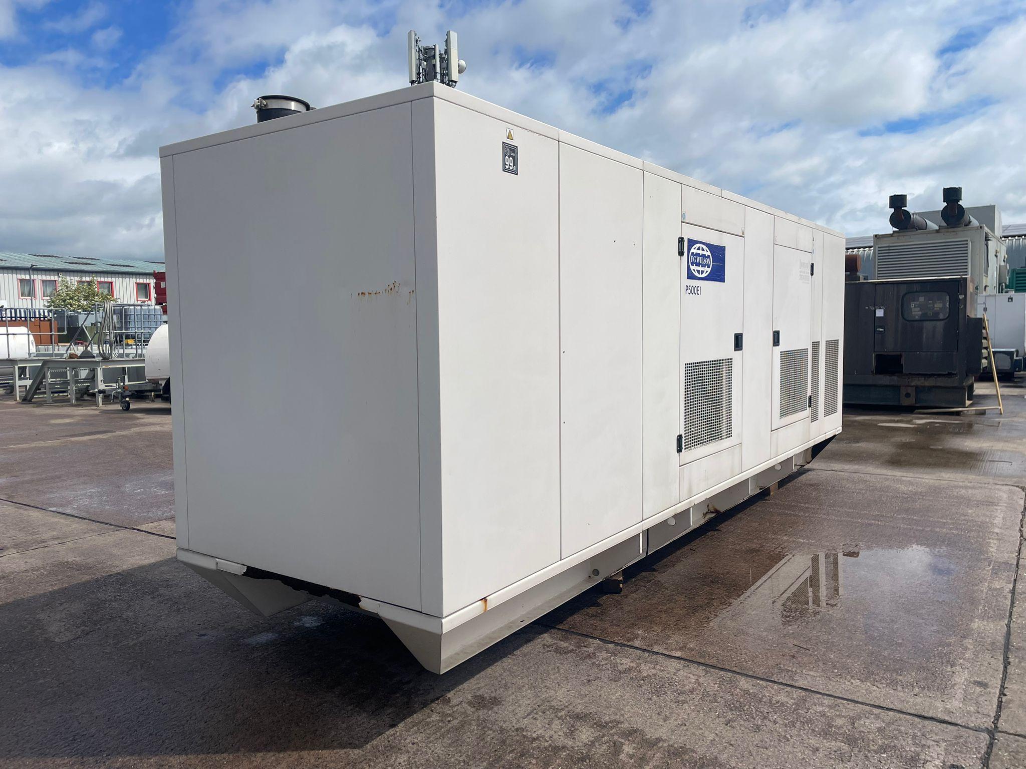 500kVA FG Wilson P500E1 Perkins 2806C-E16TAG1 Canopied Used Generator