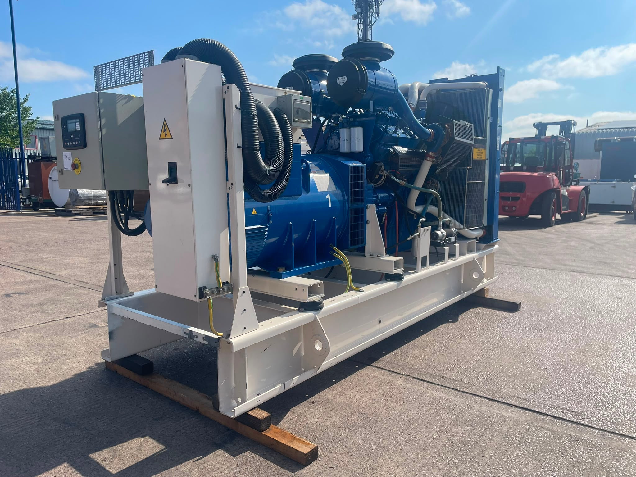 880kVA FG Wilson P800 Perkins 3012-TAG3A Open Used Generator