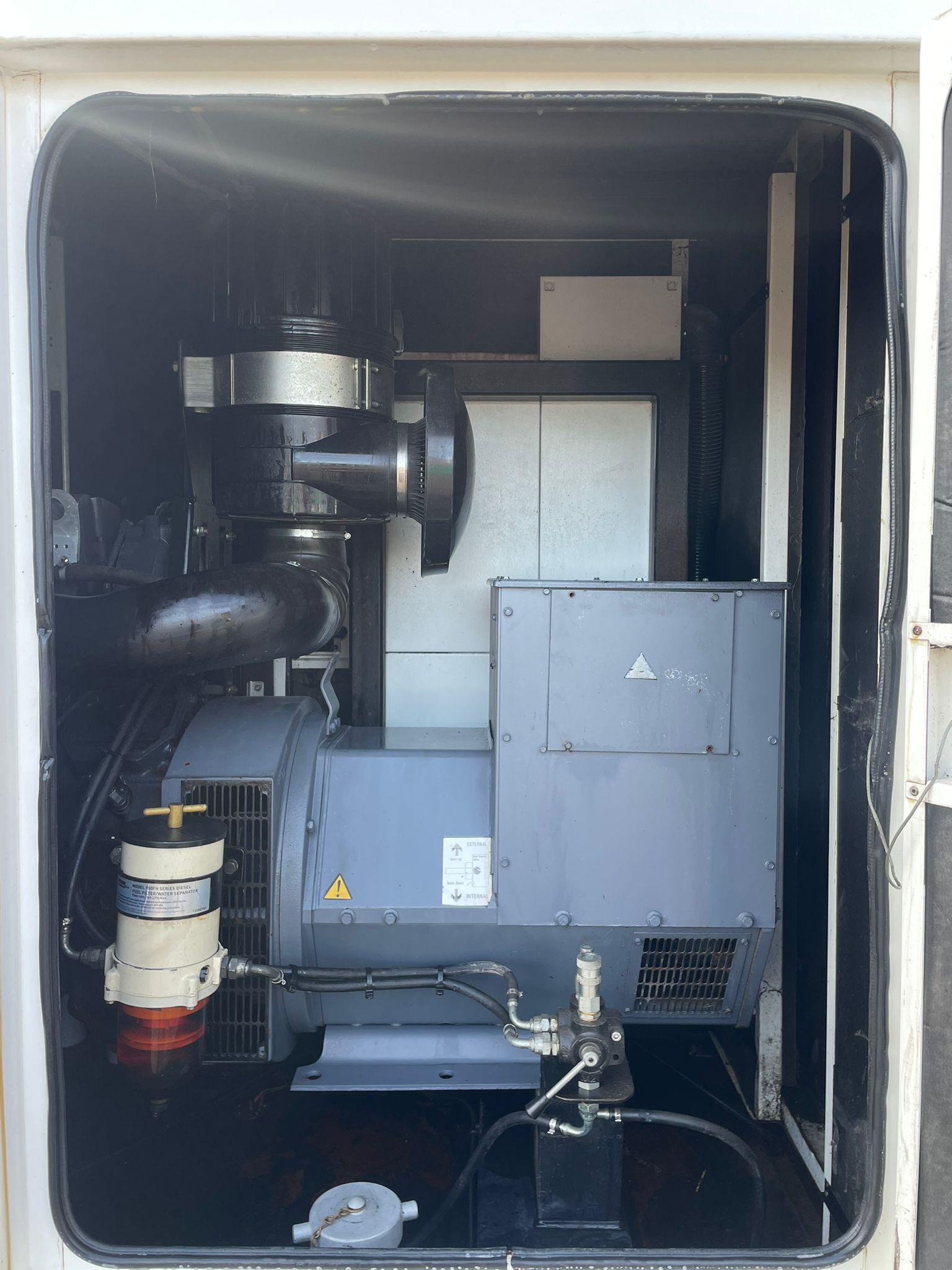 220kVA Powerplant AS200.IS2 Iveco CURS0R87TE1F.S550 Canopied Used Generator