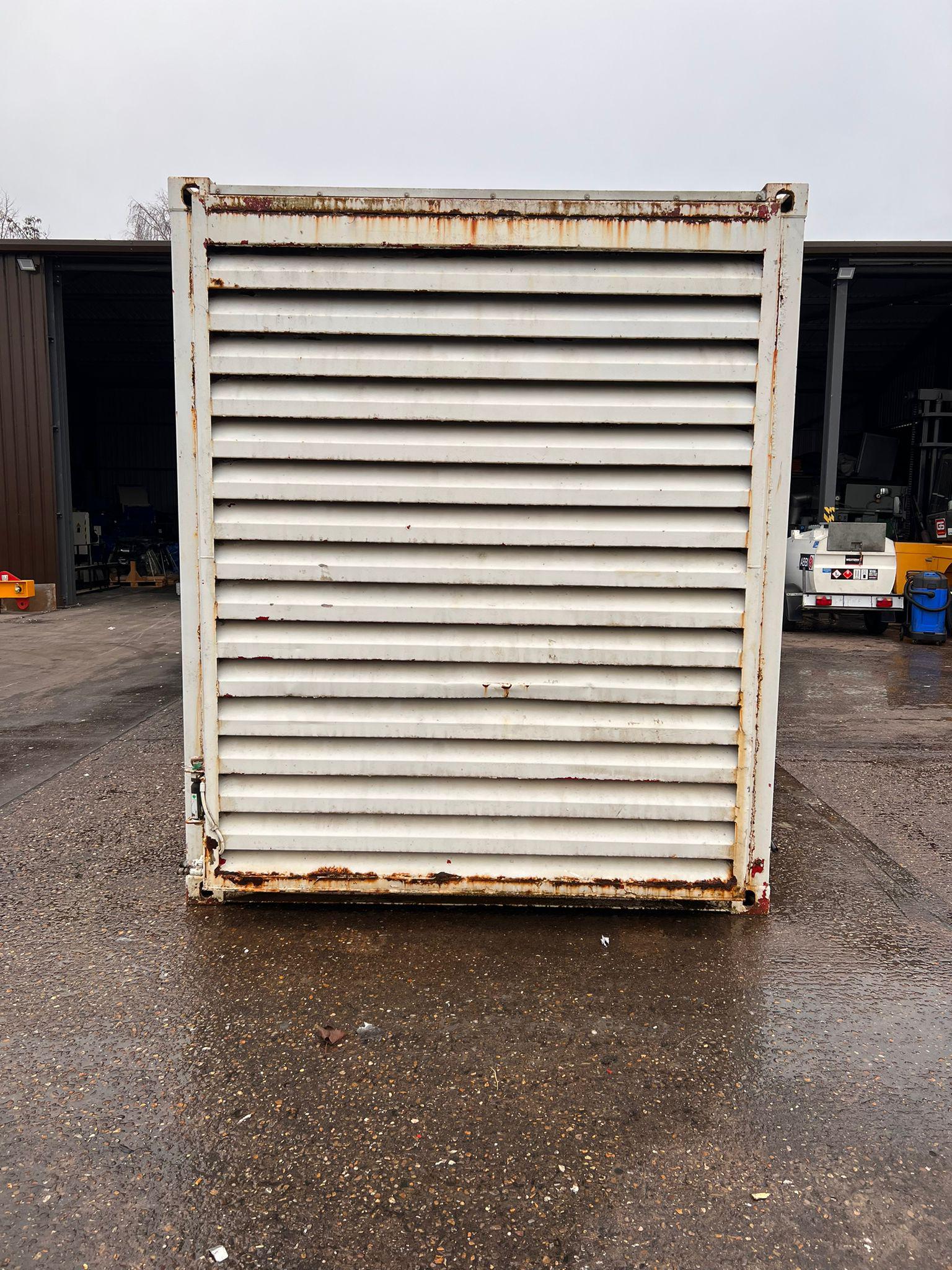 1016KVA Petbow Cummins used generator