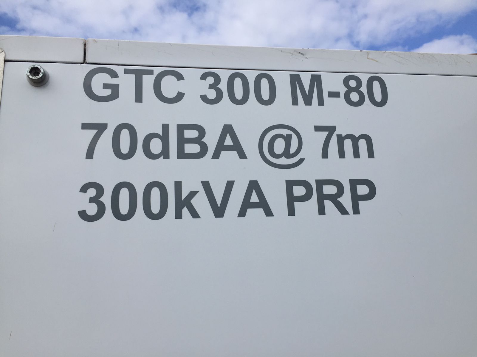 300KVA Coromatic Cummins used generator