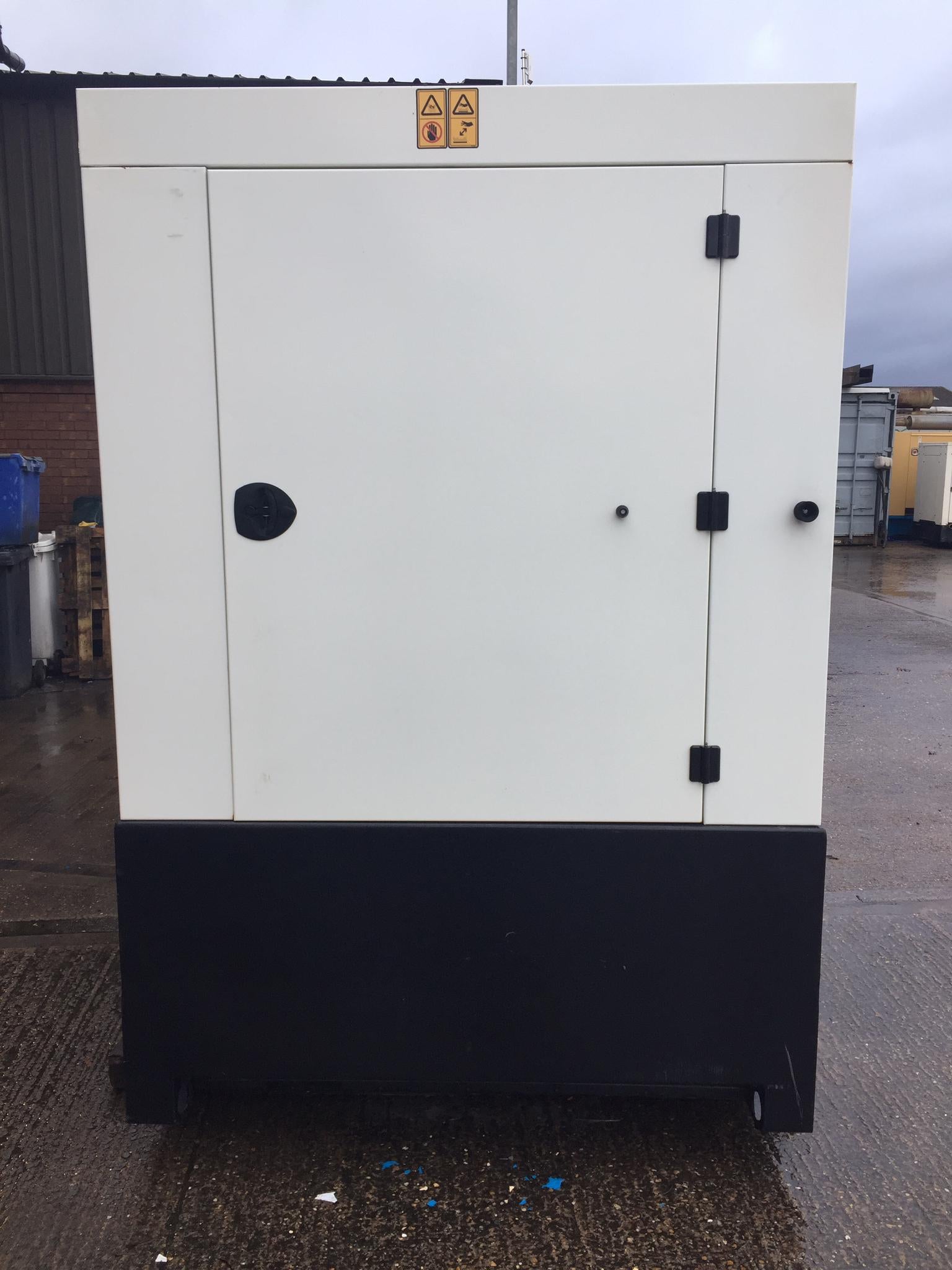 200KVA JCB Volvo used generator