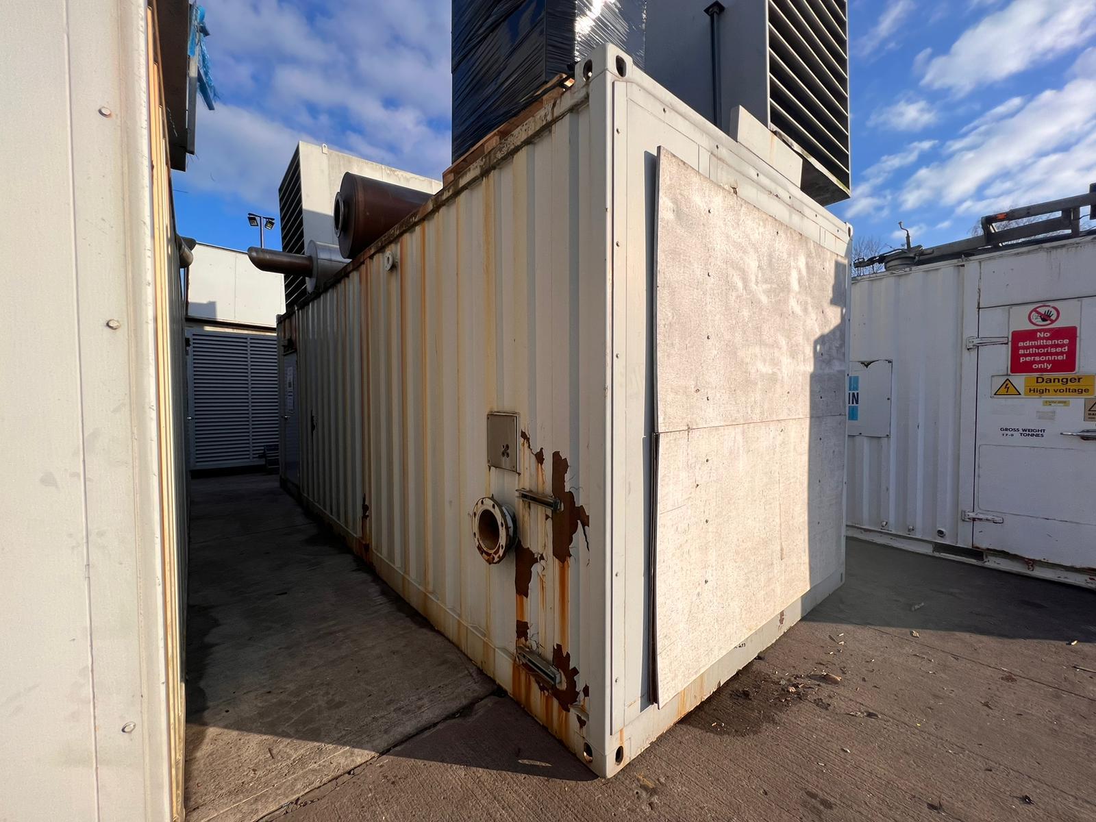 900KVA Broadcrown Cummins used generator