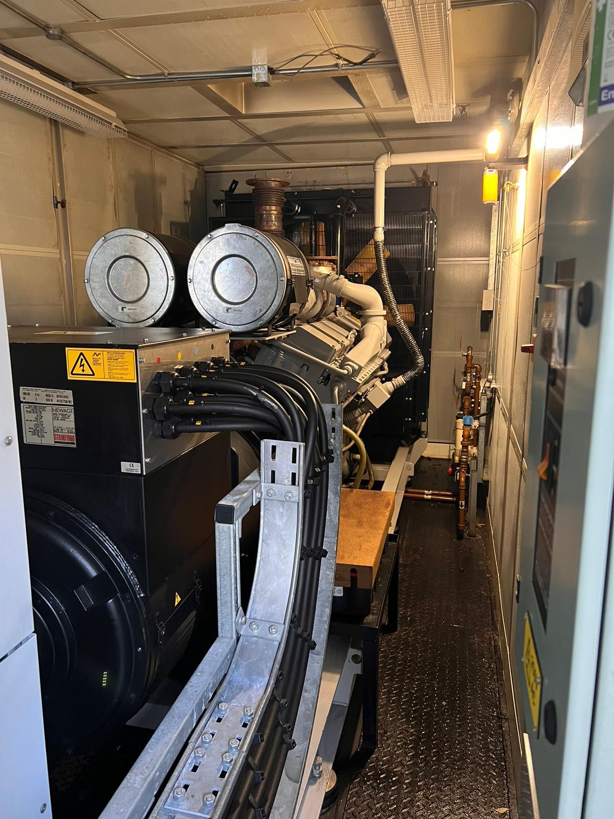 900KVA Broadcrown Cummins used generator