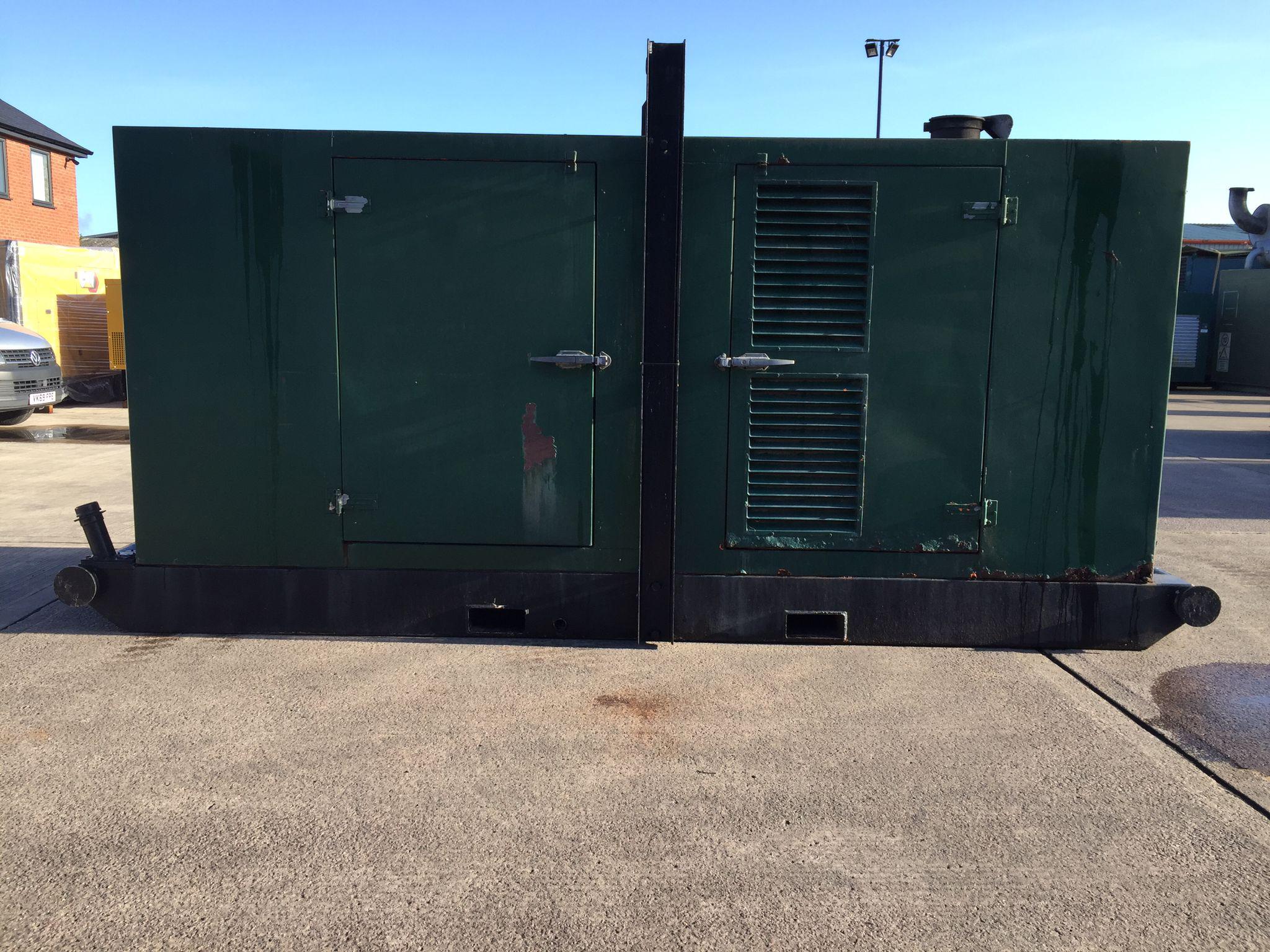 325KVA Aggreko Iveco used generator