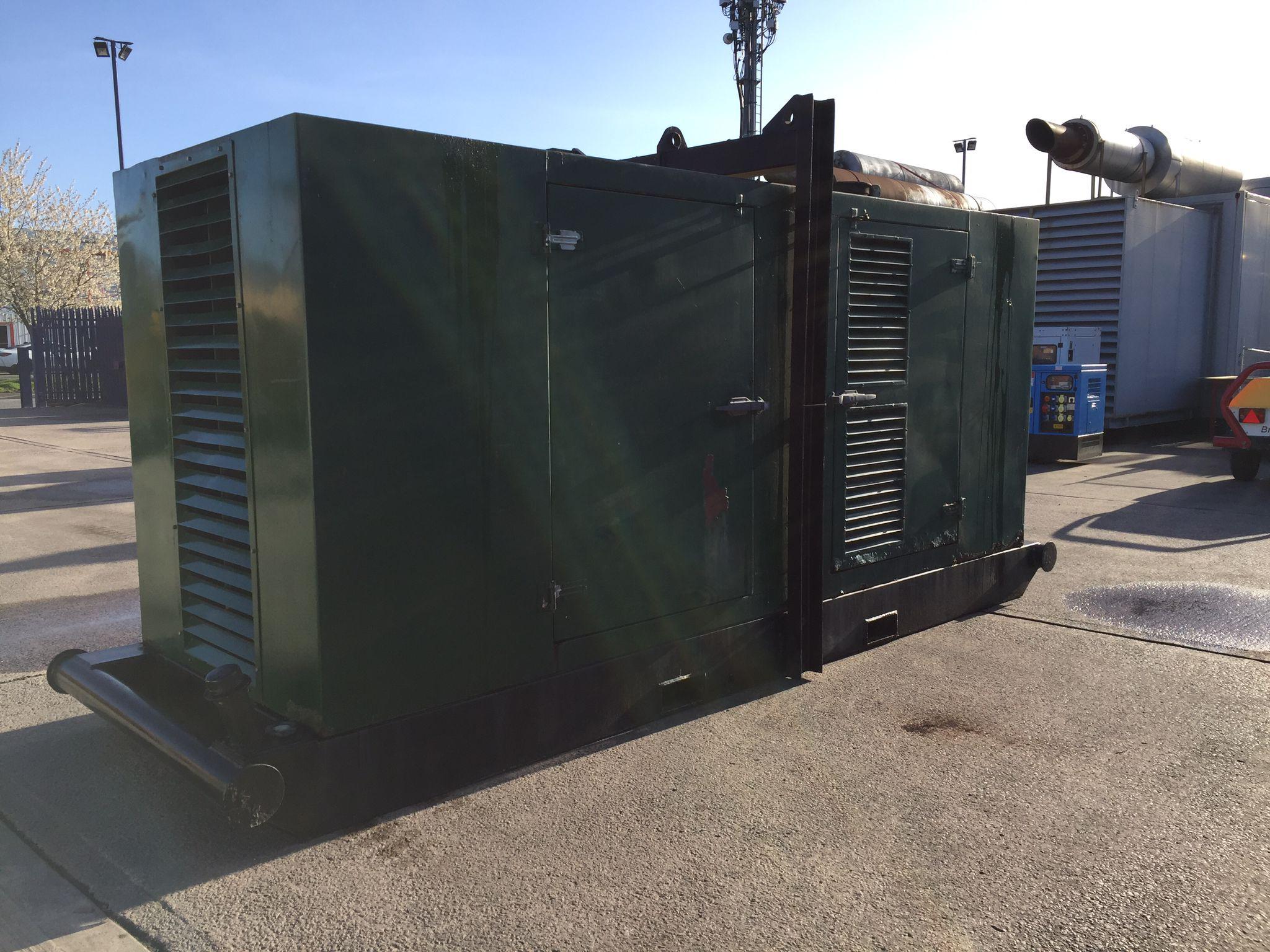325KVA Aggreko Iveco used generator