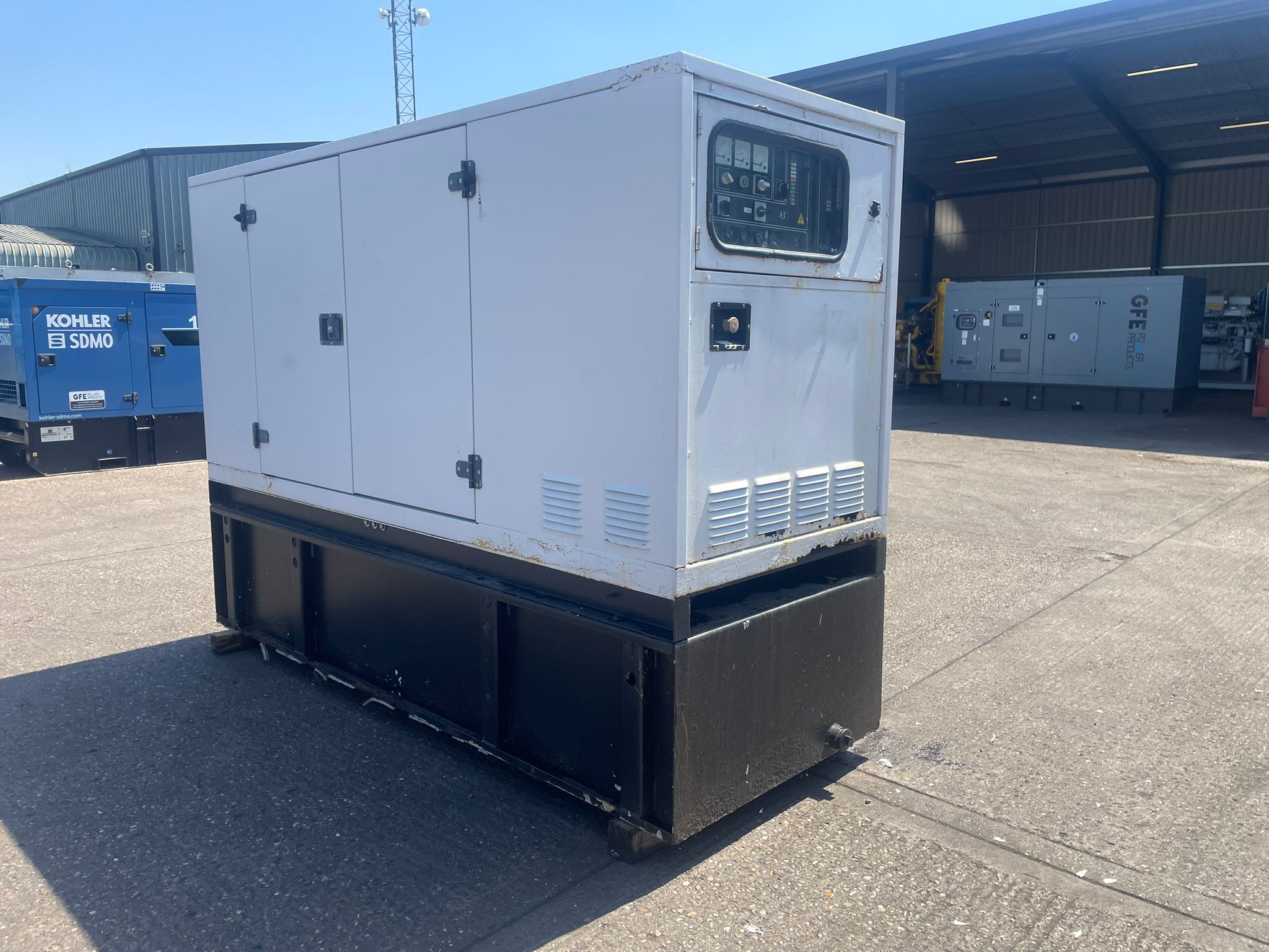 110kVA SDMO JS100 John Deere 4045HF150 Canopied Used Generator