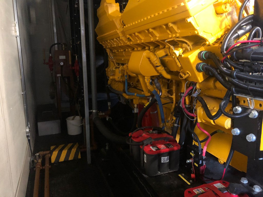 1750KVA Broadcrown Cummins used generator (2/3)